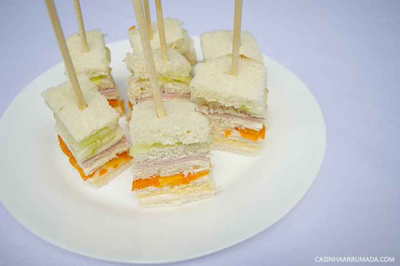 Aperitivos para receber em casa: sanduíche frio no palito