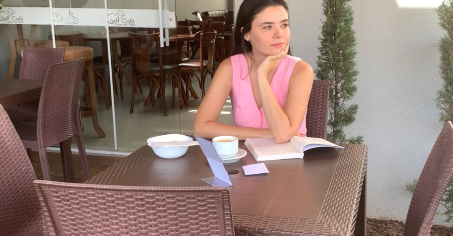 Como eu aprendi a ser sozinha (guia prático para gostar da própria companhia)